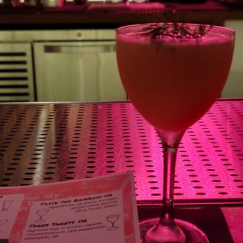 Kona's - Three Sheets - Bars Near Me - San Francisco, California