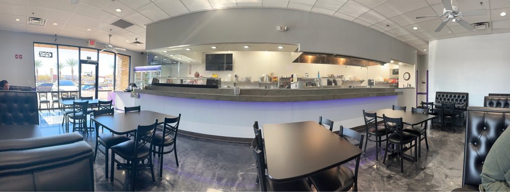 Straight Up Café - Photo 2