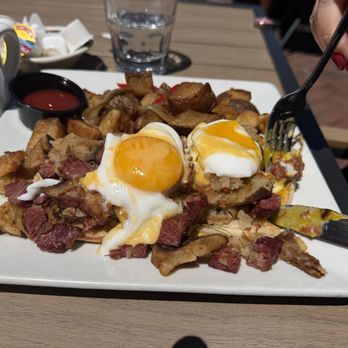 Leila by the Bay - Corn beef Benedicts - New American Near Me - Hercules, California Leila by the Bay - Corn beef Benedicts - New American Near Me - Hercules, California