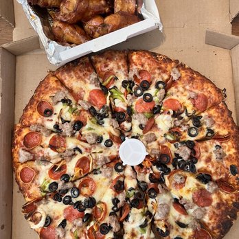 Mountain Mike's Pizza - Large McKinley and  Classic honey garlic wings - Pizza Near Me - Reno, Nevada