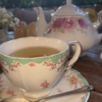 Little Hen - Tea - Breakfast & Brunch Near Me - Miami, Florida