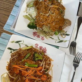 Vegan My Thai - Vegan Pad Thai Noodles with vegan chicken - Thai Near Me - Chatsworth, California