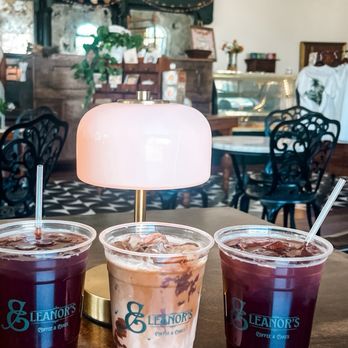 Eleanor's Coffee & Cake - Mocha and Blueberry Iced Tea - Coffee & Tea Near Me - Palmetto, Florida