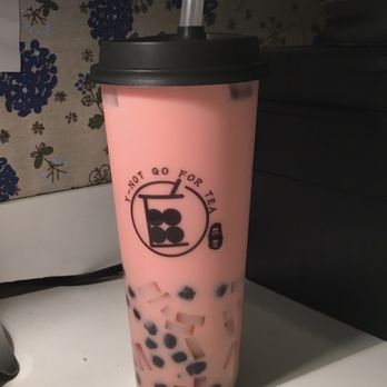 Y-Not Go For Tea - Strawberry milk tea - Bubble Tea Near Me - Ottawa, Ontario
