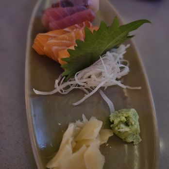 Paperfish Sushi - Sashimi. - Sushi Bars Near Me - Miami, Florida Paperfish Sushi - Sashimi. - Sushi Bars Near Me - Miami, Florida