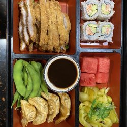 Sushiholic - Bento box