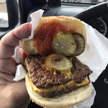 Wendy's - Actually a decent sandwich - Burgers Near Me - Revere, Massachusetts Wendy's - Actually a decent sandwich - Burgers Near Me - Revere, Massachusetts