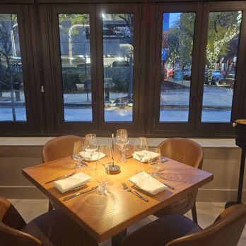 Bravo Restaurant - Seafood Near Me - Manchester, New Hampshire