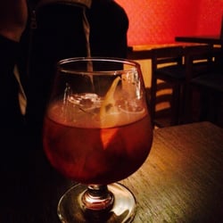 Hidden Bar - Negroni ahumado con romero