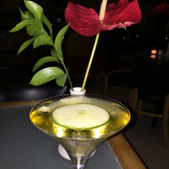 AZ88 - Green apple martini - American Near Me - Scottsdale, Arizona