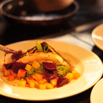 Trachtenvogl - Fisch mit Wurzelgemüse - Cafes Near Me - Munich, BY Trachtenvogl - Fisch mit Wurzelgemüse - Cafes Near Me - Munich, BY