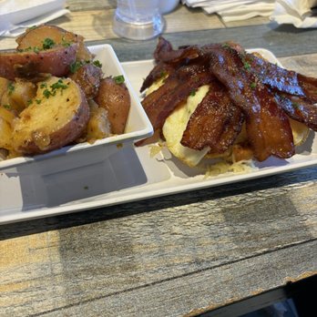 Gochas Breakfast Bar | Cascade - Bacon, Egg, & Cheese Croissant, Strawberry Pancake - Wine Bars Near Me - Atlanta, Georgia Gochas Breakfast Bar | Cascade - Bacon, Egg, & Cheese Croissant, Strawberry Pancake - Wine Bars Near Me - Atlanta, Georgia