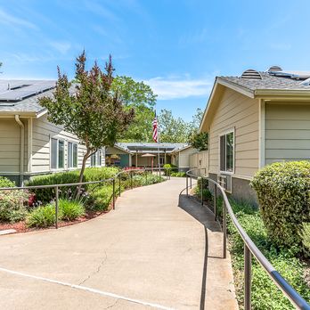 Vacaville Memory Care - Assisted Living Facilities Near Me - Vacaville, California