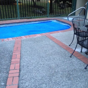 Discovery Inn - Hot tub area - Hotels Near Me - Friday Harbor, Washington