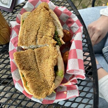 Southern Crescent Galley and Bar - Catfish poboy - Cajun/Creole Near Me - Charlottesville, Virginia