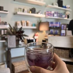 Pelle Sana - Complementary lavender iced tea today pre-facial