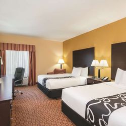 La Quinta by Wyndham Verona - Guest room