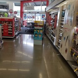 Walgreens - Clean aisle