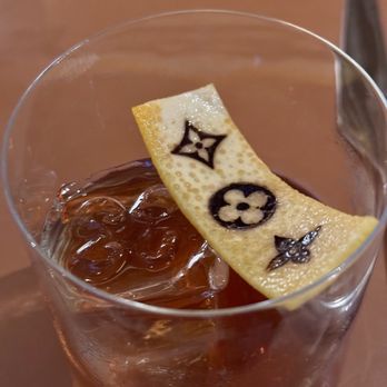 Le Café Louis Vuitton - Cafes Near Me - New York, New York Le Café Louis Vuitton - Cafes Near Me - New York, New York