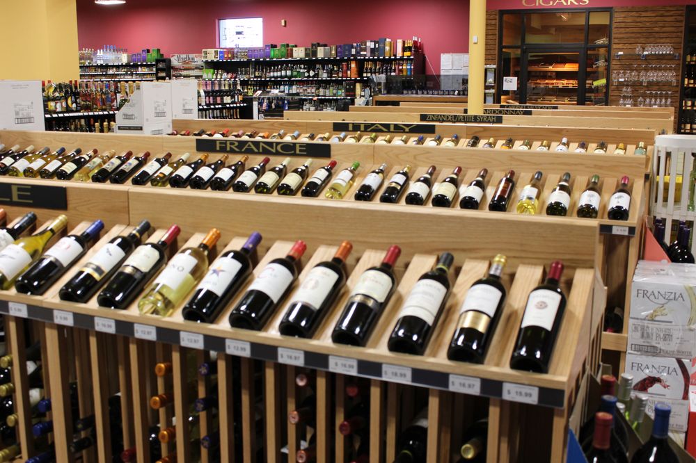 BELMONT BEVERAGE Updated October 2024 13 Photos 1621 S Bend Ave