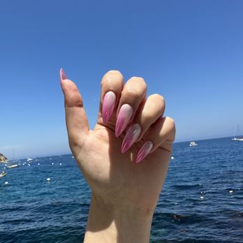 Queen B nail salon - Gelx - Nail Salons Near Me - Glendale, California