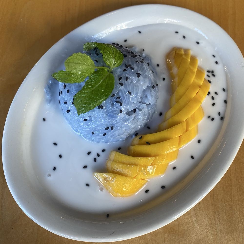 Buranko Cafe & Bar - Mango and sticky rice - Asian Fusion Near Me - Portland, Oregon Buranko Cafe & Bar - Mango and sticky rice - Asian Fusion Near Me - Portland, Oregon