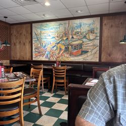 Fishermans Market & Restaurant - Interior