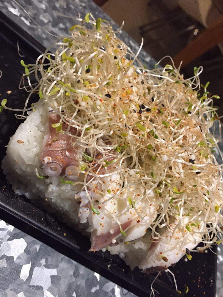 Tokyo Sushi Mid