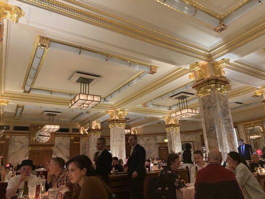Brasserie Zedel by null