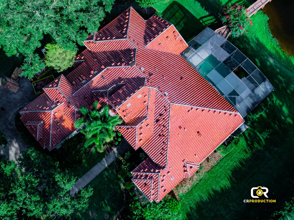 Slide of HD Roofing and Solar