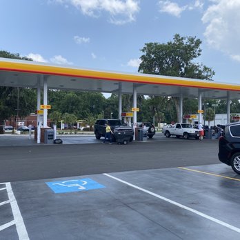 Friendly Express - Gas pumps - Gas Stations Near Me - Darien, Georgia