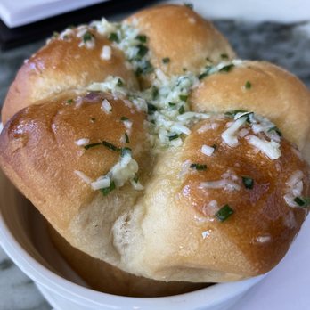Loch Bar - Free bread - Seafood Near Me - Houston, Texas Loch Bar - Free bread - Seafood Near Me - Houston, Texas
