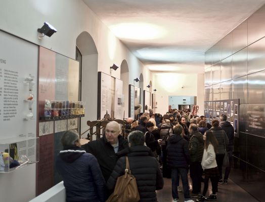 Museo Del Tessuto by null