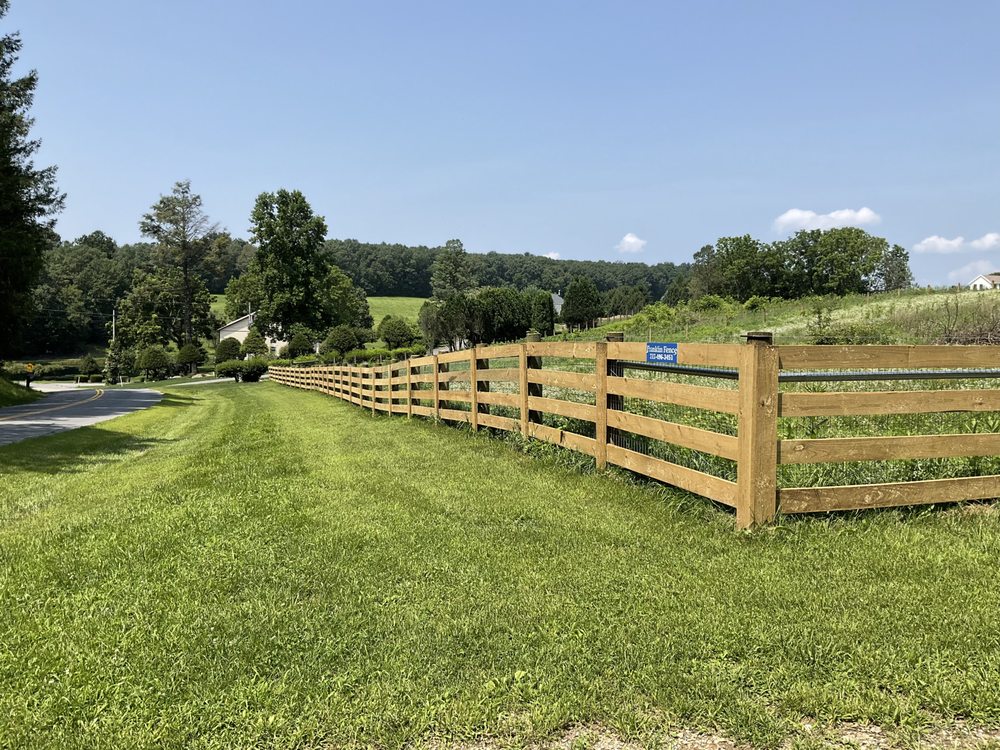 FRANKLIN FENCE Updated September 2024 Chambersburg, Pennsylvania