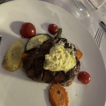 Spinners Rooftop Grille - Filet Mignon - Lounges Near Me - St. Pete Beach, Florida Spinners Rooftop Grille - Filet Mignon - Lounges Near Me - St. Pete Beach, Florida