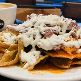 Peltre - Chilaquiles divorciados con Tasajo - Mexican Near Me - Ciudad de México, DIF Peltre - Chilaquiles divorciados con Tasajo - Mexican Near Me - Ciudad de México, DIF