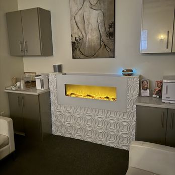 Glosshouz - Day Spas Near Me - Centennial, Colorado Glosshouz - Day Spas Near Me - Centennial, Colorado