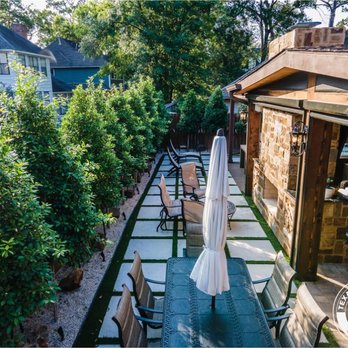 Texan Landscape Group - Luxury Side Yard Privacy Screen - Artificial Turf Near Me - Houston, Texas Texan Landscape Group - Luxury Side Yard Privacy Screen - Artificial Turf Near Me - Houston, Texas