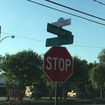 Stanton's City Bites - Right on this intersection! - Burgers Near Me - Houston, Texas Stanton's City Bites - Right on this intersection! - Burgers Near Me - Houston, Texas