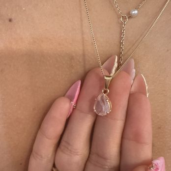 Earths Elements - Rose quartz necklace - Spiritual Shop Near Me - San Diego, California