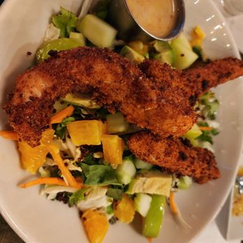 Not Your Average Joe's - Reston - Super crunch salad with crispy chicken - yummy extra crunch from the chicken - New American Near Me - Reston, Virginia Not Your Average Joe's - Reston - Super crunch salad with crispy chicken - yummy extra crunch from the chicken - New American Near Me - Reston, Virginia