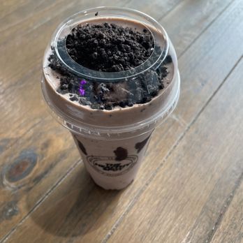 The Healthy Spot Evolution - Shamrock Oreo shake - Juice Bars & Smoothies Near Me - Coconut Creek, Florida The Healthy Spot Evolution - Shamrock Oreo shake - Juice Bars & Smoothies Near Me - Coconut Creek, Florida