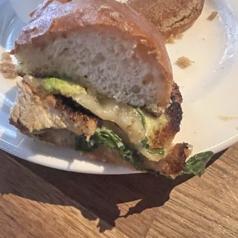 Yard House - Grilled Chicken & Avocado Sandwich - New American Near Me - Atlanta, Georgia Yard House - Grilled Chicken & Avocado Sandwich - New American Near Me - Atlanta, Georgia