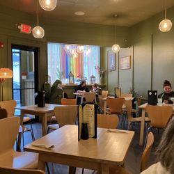 Chang Thai Cafe - Main dining area
