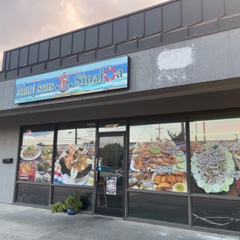 Mariscos sinaloa - the outside of a restaurant - Seafood Near Me - Memphis, Tennessee Mariscos sinaloa - the outside of a restaurant - Seafood Near Me - Memphis, Tennessee