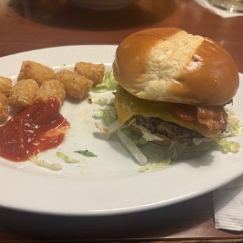 Ruby Tuesday - American Near Me - Linthicum, Maryland