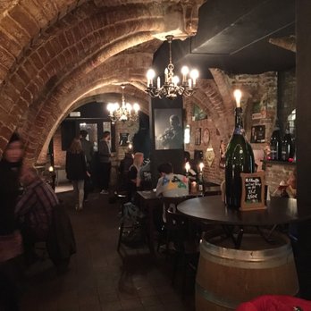Le Trappiste - Beer Bar Near Me - Bruges, VWV