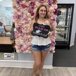 Debra’s Bridal At The Avenues