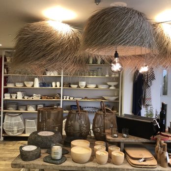 Daylesford Organic - Daylesford in Nottinghill, London England - British Near Me - London, XGL