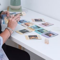 Iam Light Energy Reiki - Intuitive Life Coaching with the use of Oracle cards.